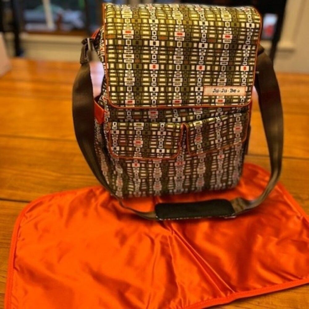 Ju-Ju-Be BeHip Jungle Maze‎